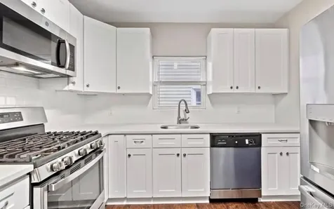 418 S 7th Avenue Mount Vernon NY 10550