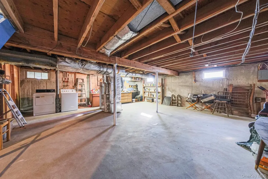 236 New York Avenue Bay Shore NY 11706