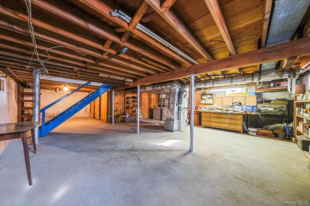 236 New York Avenue Bay Shore NY 11706