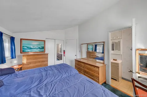 236 New York Avenue Bay Shore NY 11706