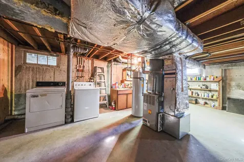 236 New York Avenue Bay Shore NY 11706