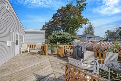 236 New York Avenue Bay Shore NY 11706