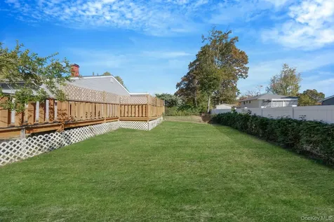 236 New York Avenue Bay Shore NY 11706