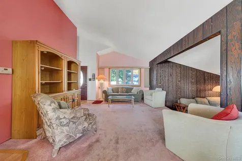 236 New York Avenue Bay Shore NY 11706