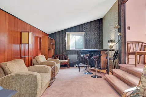 236 New York Avenue Bay Shore NY 11706