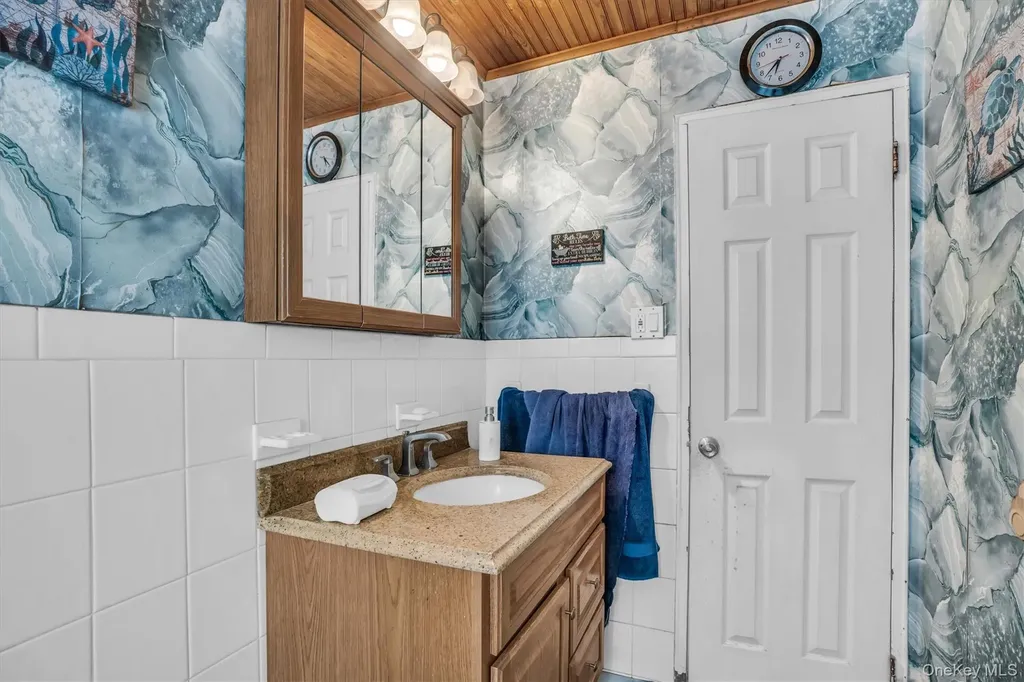 93 Joan Avenue Centereach NY 11720
