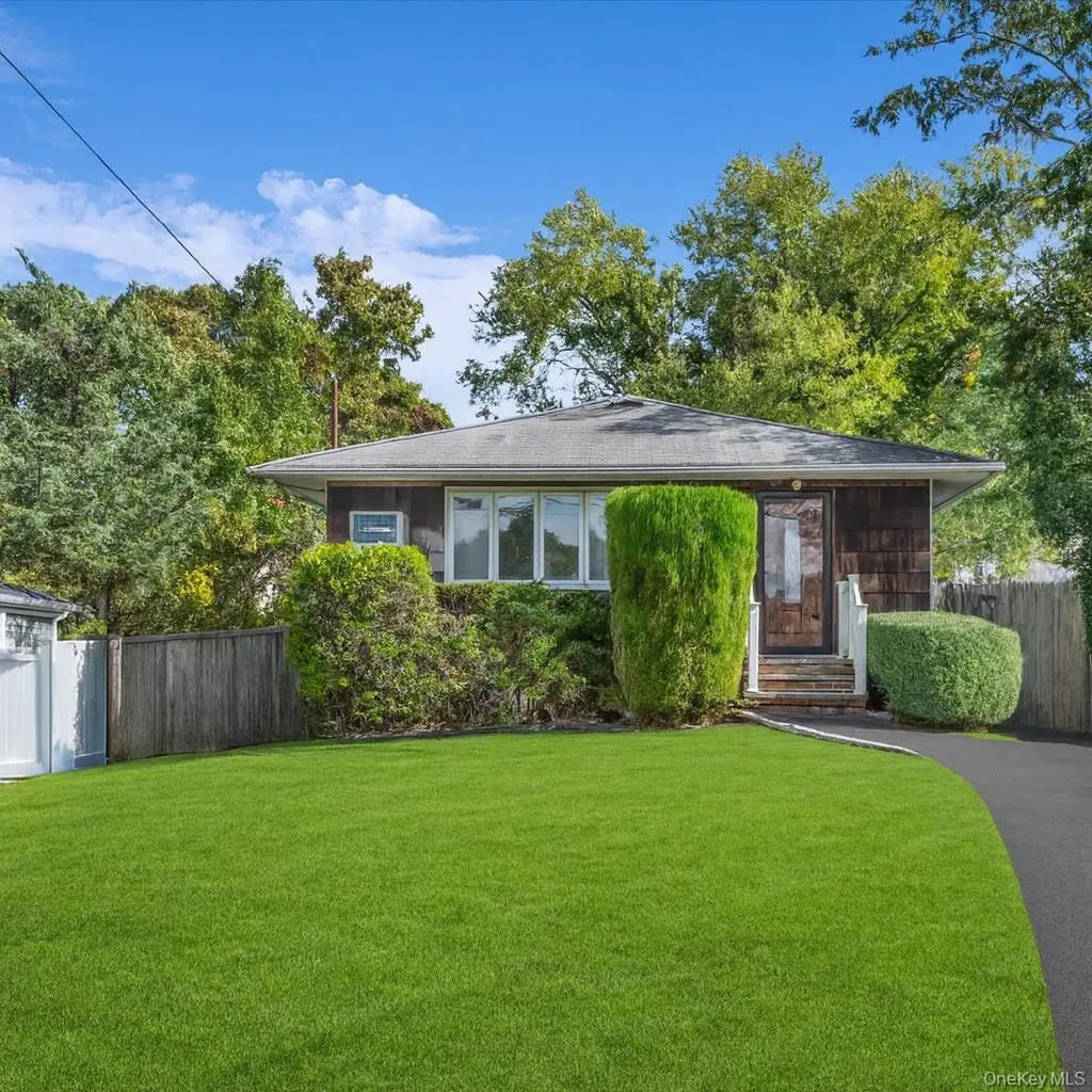 93 Joan Avenue Centereach NY 11720