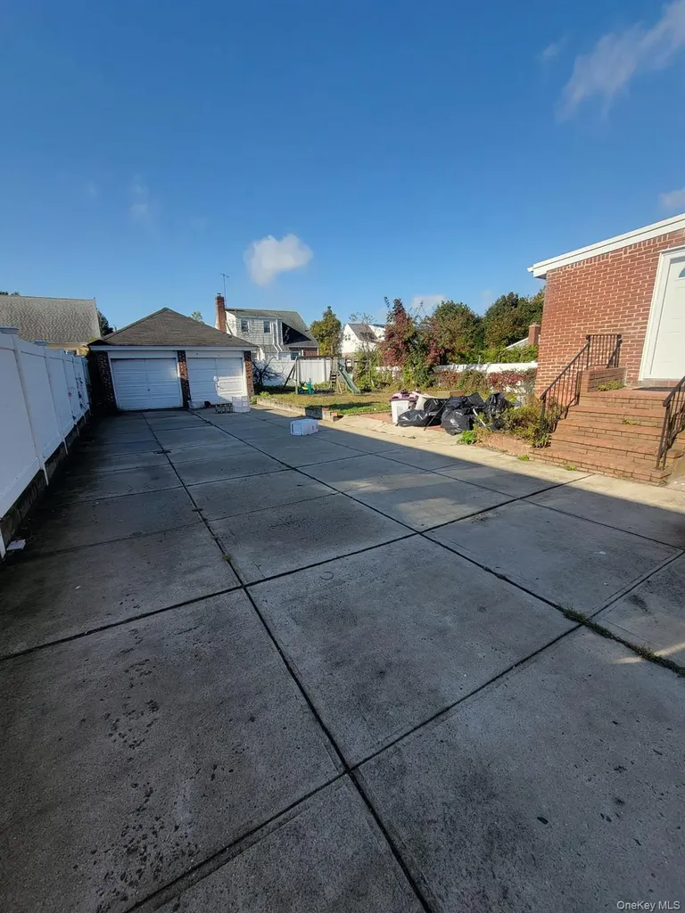 315 Mill Road Hewlett NY 11557