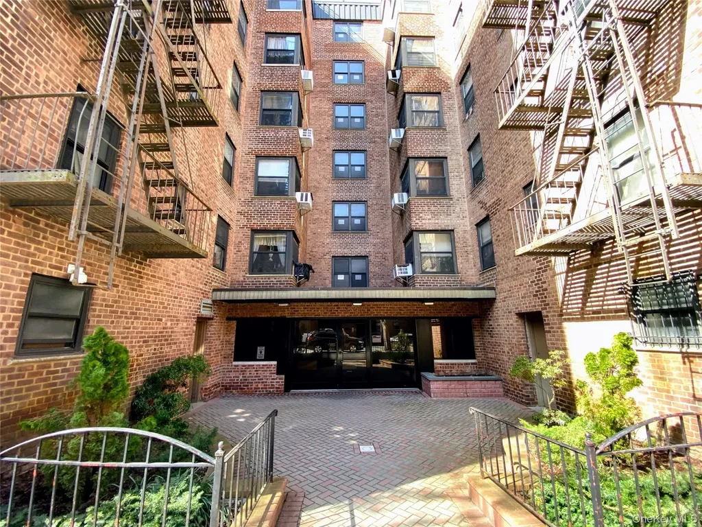 90-09 Northern Boulevard Jackson Heights NY 11372