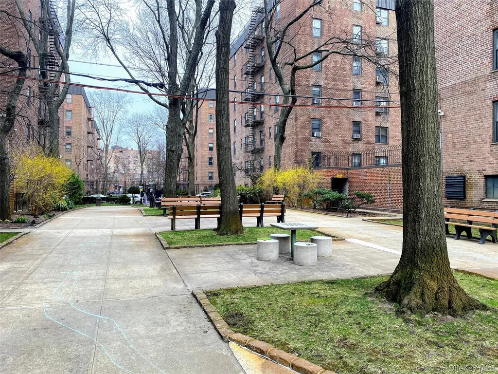 90-09 Northern Boulevard Jackson Heights NY 11372