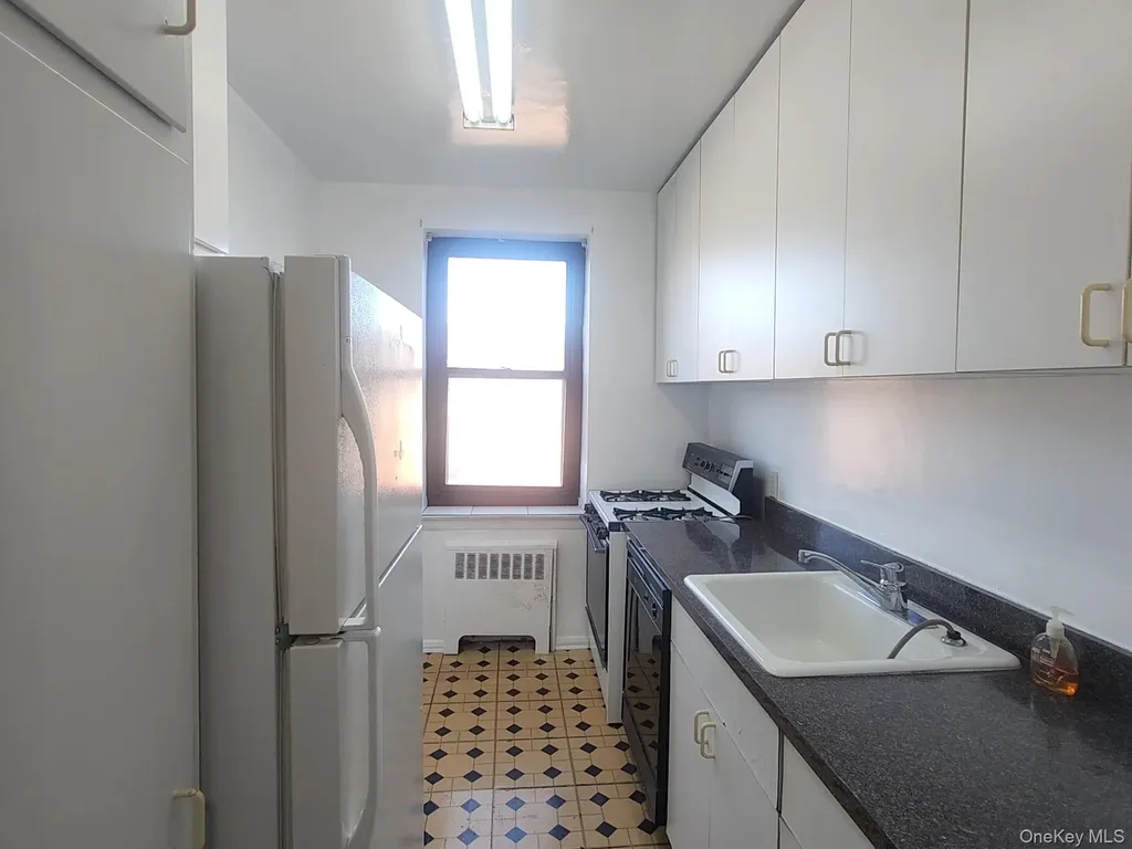 90-09 Northern Boulevard Jackson Heights NY 11372