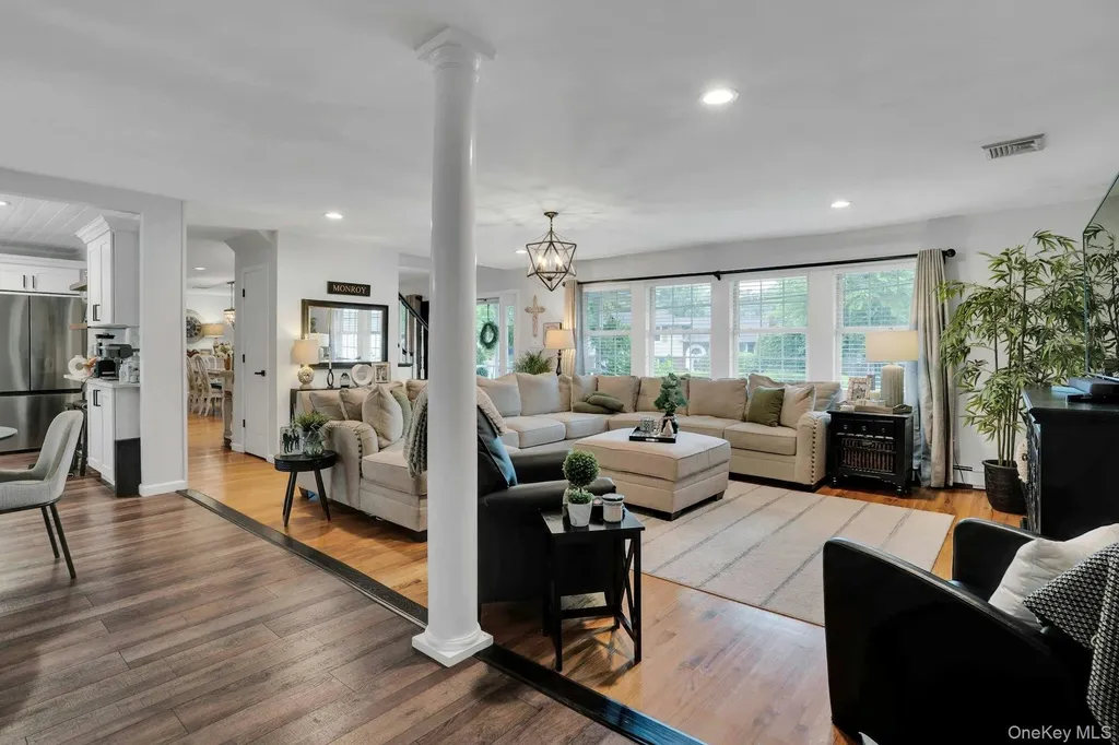 12 Rachel Avenue Commack NY 11725