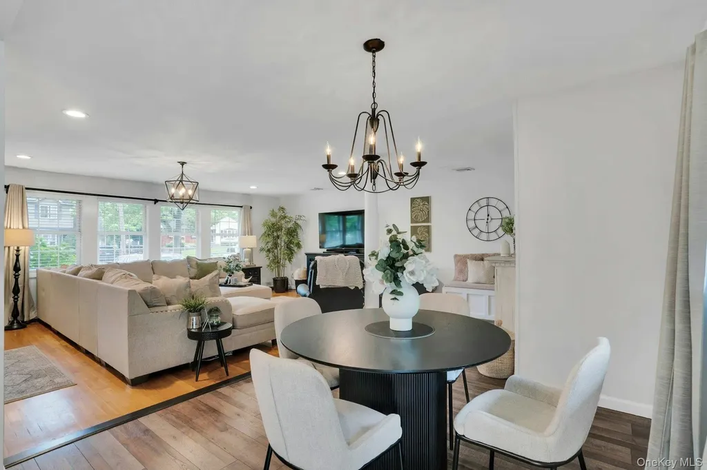 12 Rachel Avenue Commack NY 11725