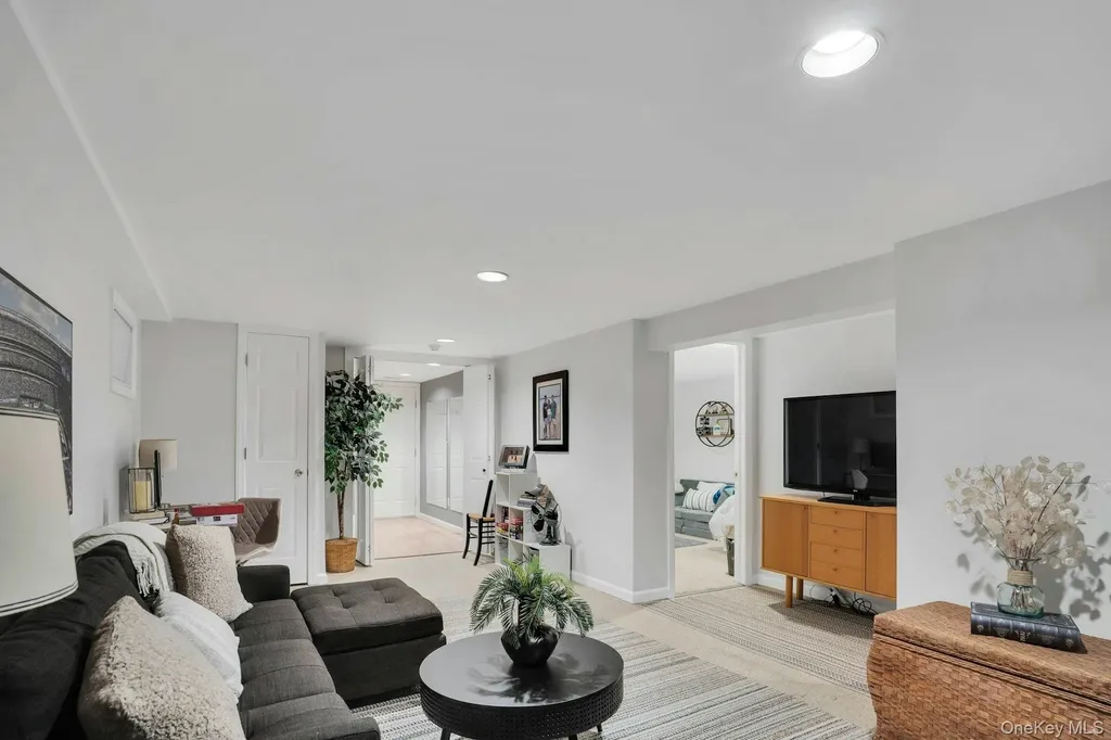 12 Rachel Avenue Commack NY 11725
