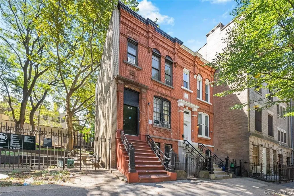 342 E 141st Street Bronx NY 10454