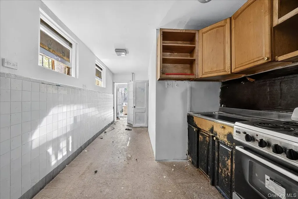 342 E 141st Street Bronx NY 10454