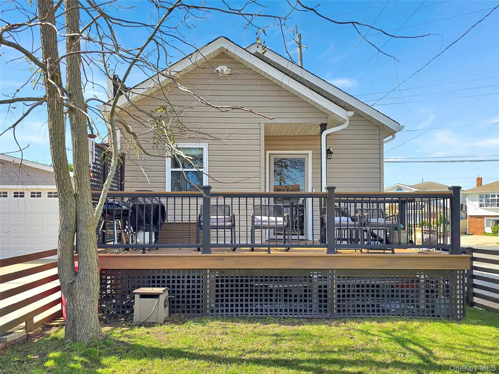 541 Long Beach Road Island Park NY 11558