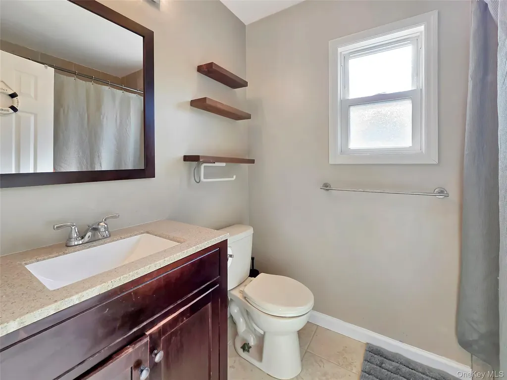 541 Long Beach Road Island Park NY 11558