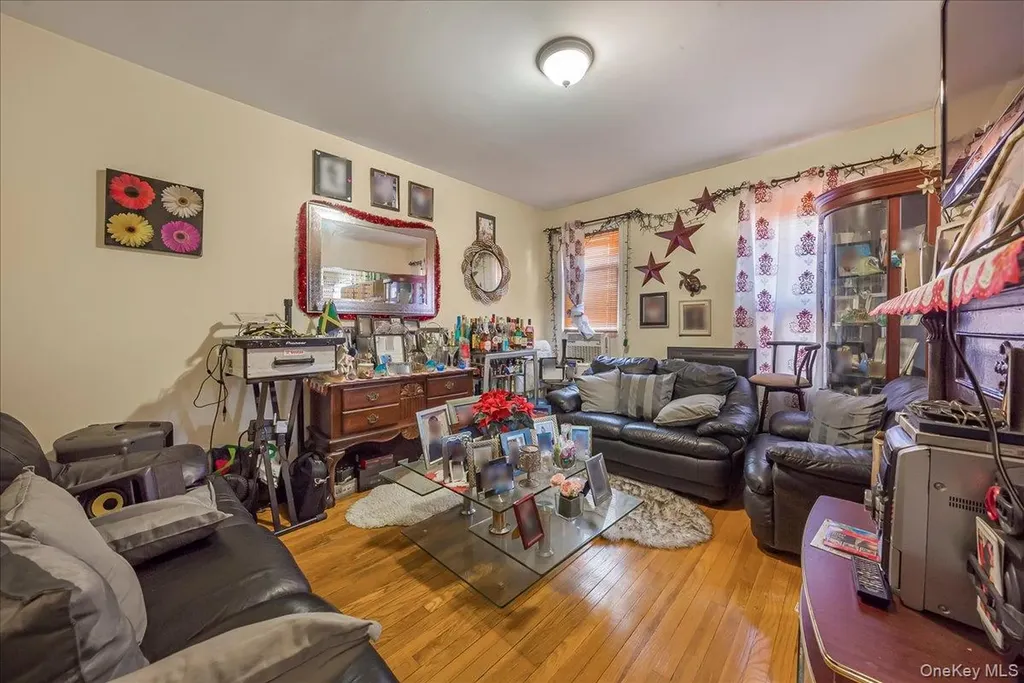 760 E 221st Street Bronx NY 10467