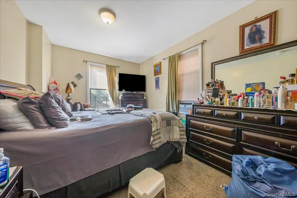 760 E 221st Street Bronx NY 10467