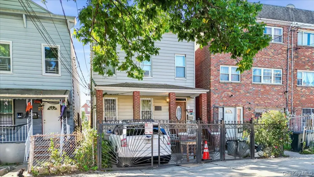 760 E 221st Street Bronx NY 10467