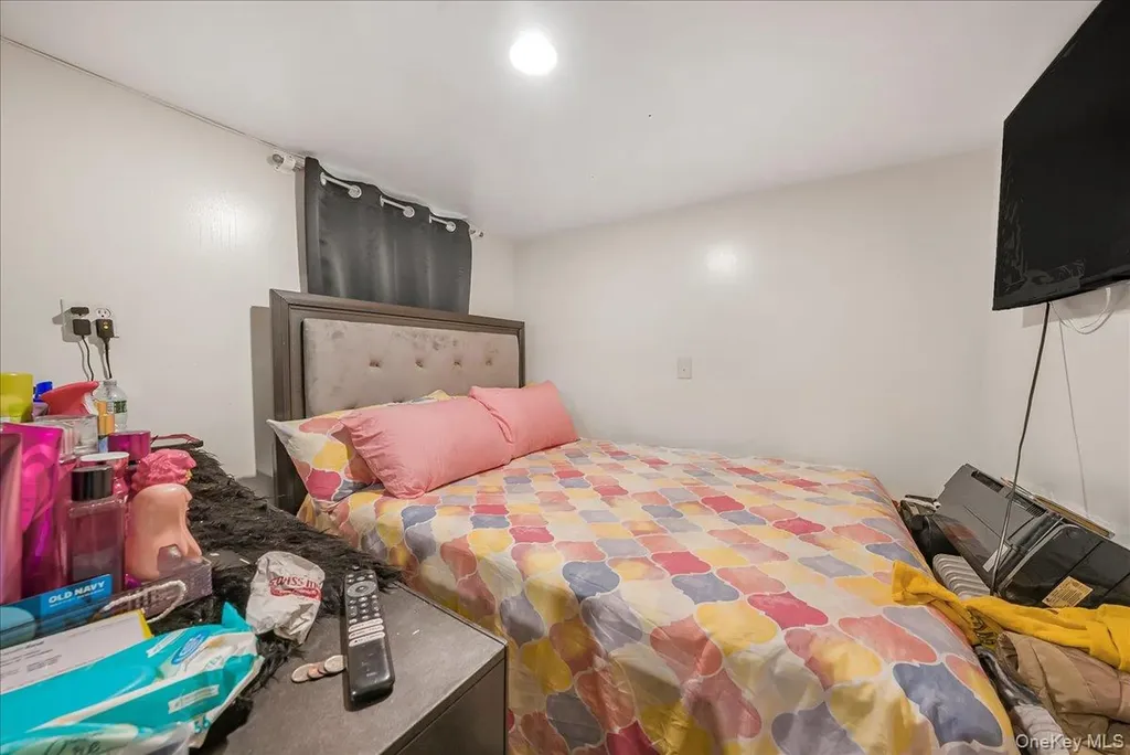 760 E 221st Street Bronx NY 10467