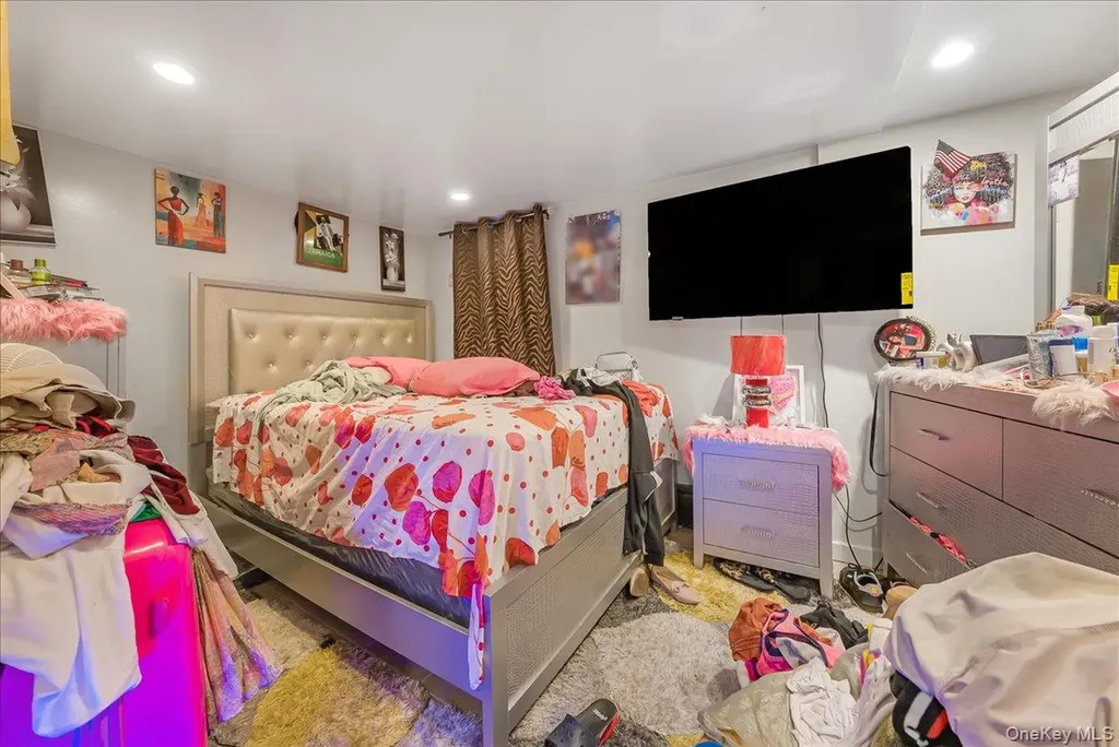 760 E 221st Street Bronx NY 10467