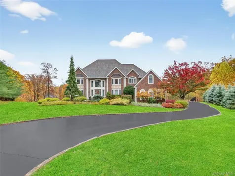 15 Beaver Pond Court Stony Point NY 10980