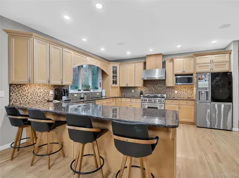 15 Beaver Pond Court Stony Point NY 10980