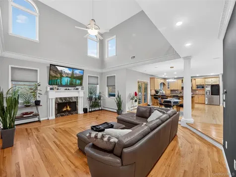 15 Beaver Pond Court Stony Point NY 10980