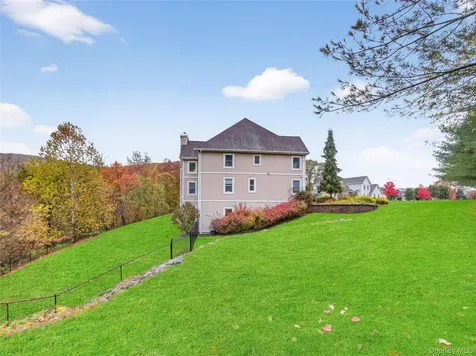 15 Beaver Pond Court Stony Point NY 10980