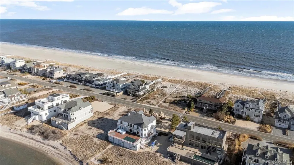 Westhampton Beach NY 11978