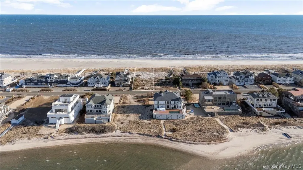 Westhampton Beach NY 11978