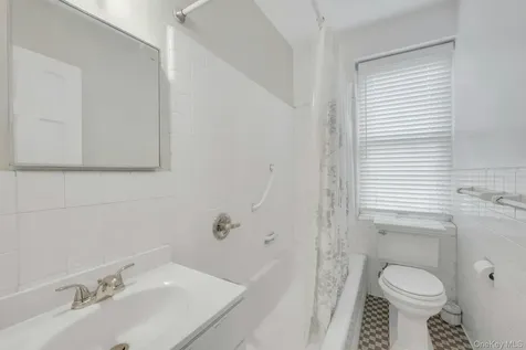 5 Midland Gardens Bronxville NY 10708