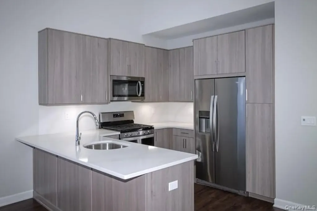 86 Sutton Court Mount Sinai NY 11766