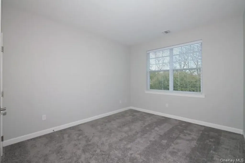 86 Sutton Court Mount Sinai NY 11766