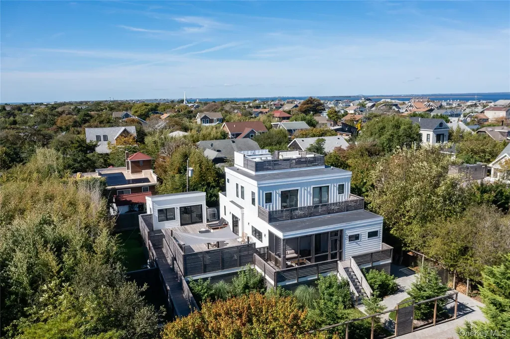 31 Atlantic Avenue Seaview NY 11770