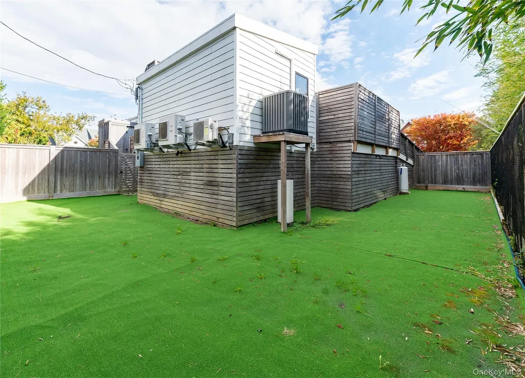31 Atlantic Avenue Seaview NY 11770