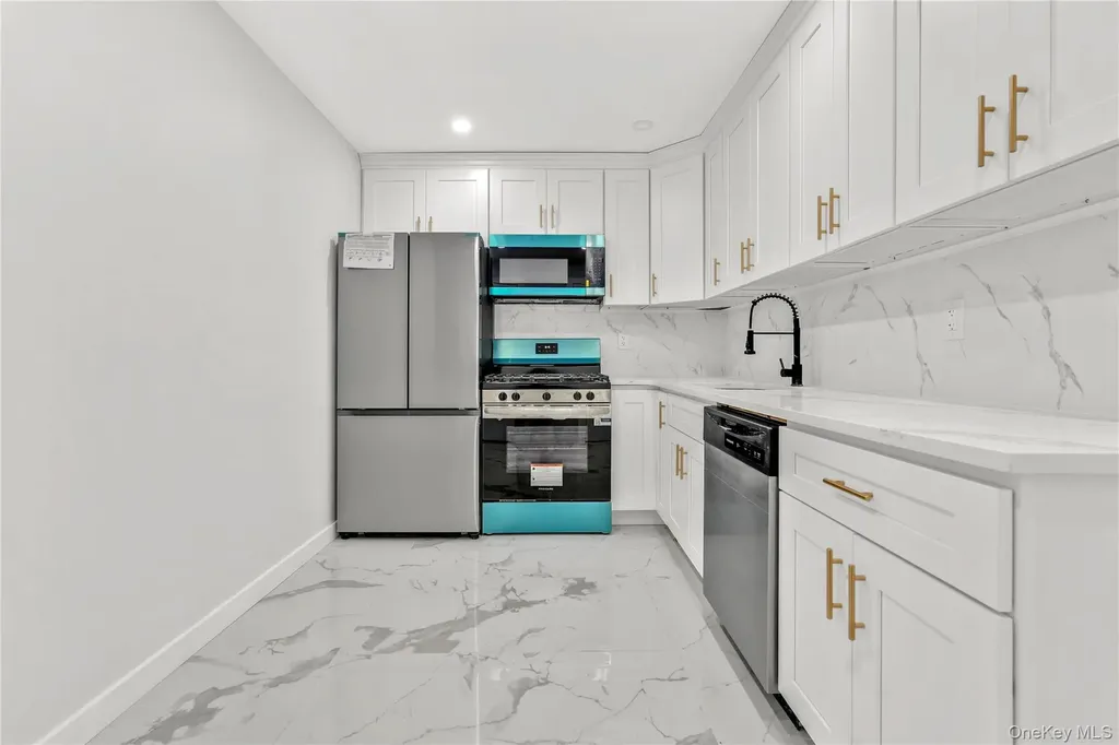 780 Hendrix Street Brooklyn NY 11207