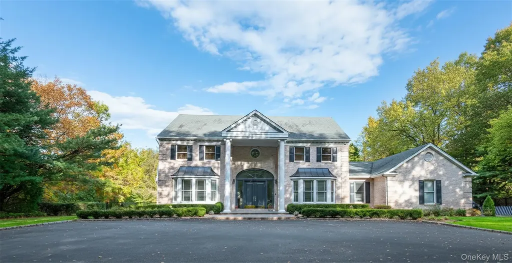 735 Remsens Lane Upper Brookville NY 11771