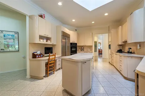 735 Remsens Lane Upper Brookville NY 11771