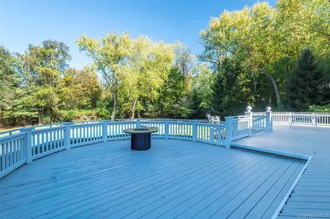 735 Remsens Lane Upper Brookville NY 11771