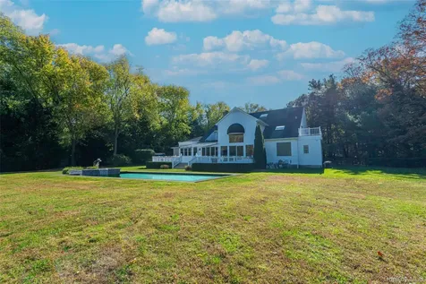 735 Remsens Lane Upper Brookville NY 11771
