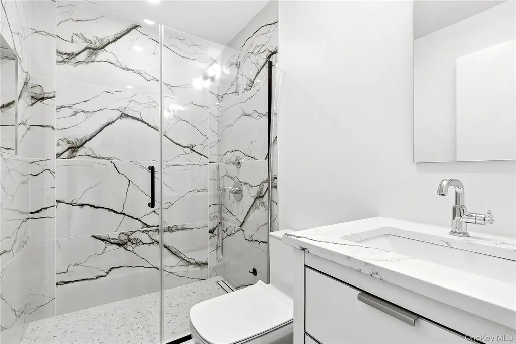 70 Whooping Hollow Road East Hampton NY 11937