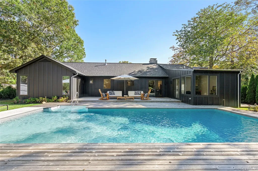 70 Whooping Hollow Road East Hampton NY 11937