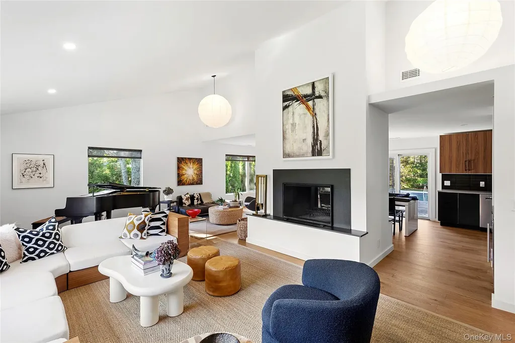 70 Whooping Hollow Road East Hampton NY 11937
