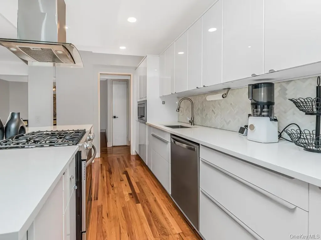 120 Dehaven Drive Yonkers NY 10703