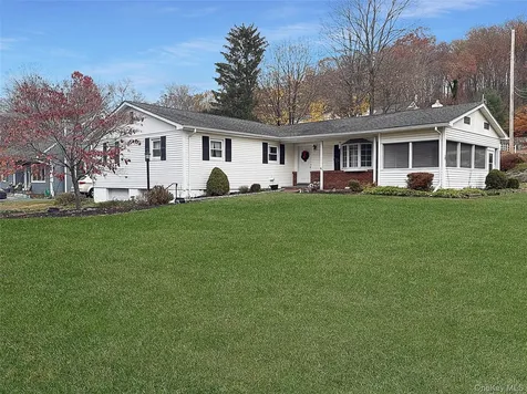 112 Putnam Road Garrison NY 10524