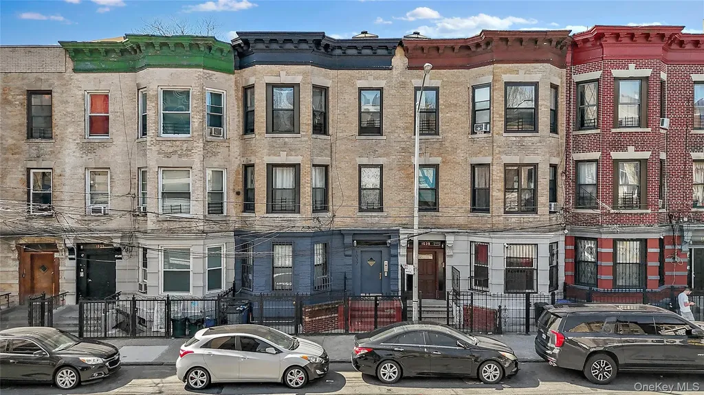 1037 College Avenue Bronx NY 10456