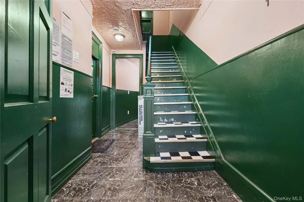 1037 College Avenue Bronx NY 10456